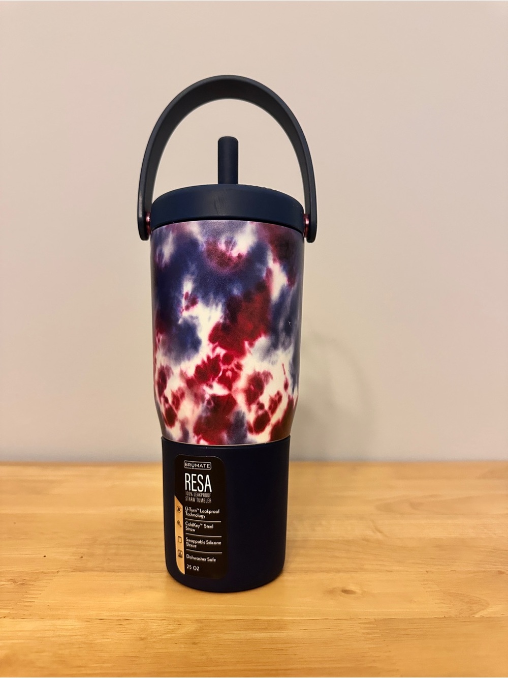 Brumate RESA 25 ozTravel Cup in Navy with Red & White Tie-Dye (Starburst)